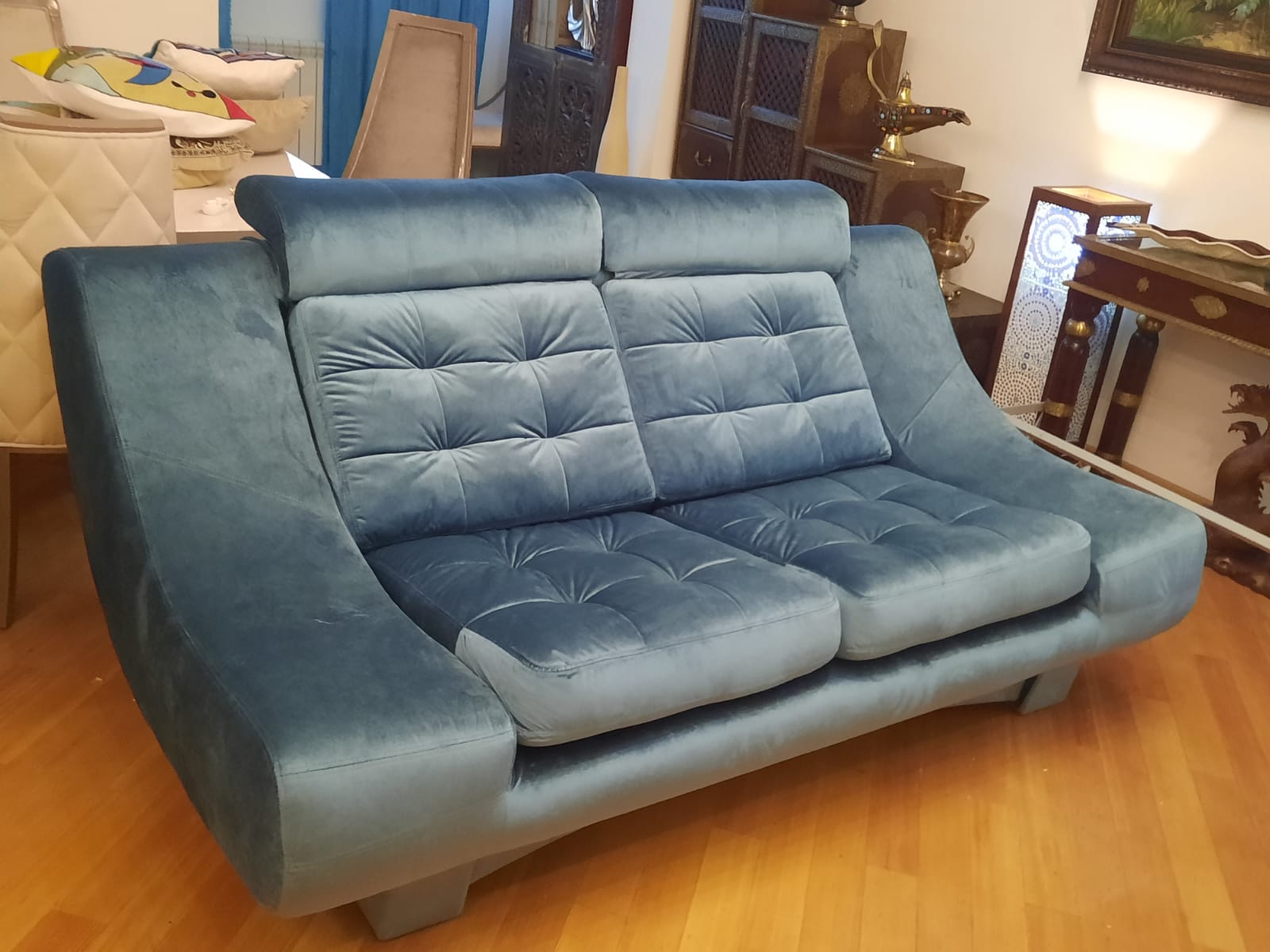 Обивка дивана на дому. Данилов