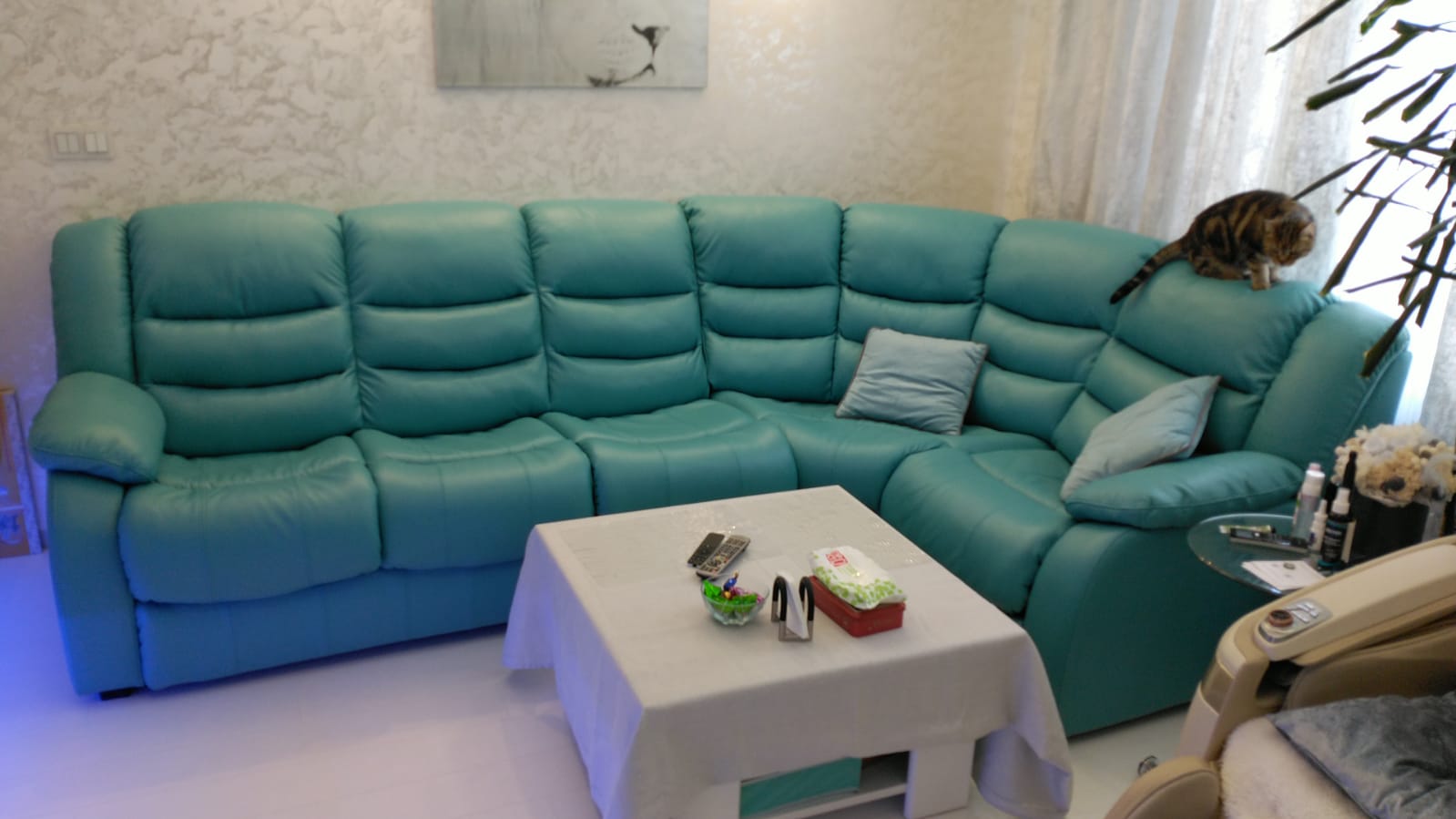 Перетяжка дивана на дому. Данилов